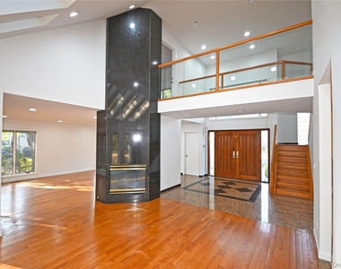 24 Warwick Road - Photo Thumbnail 1