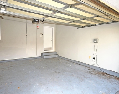 24 Warwick Road - Photo Thumbnail 32