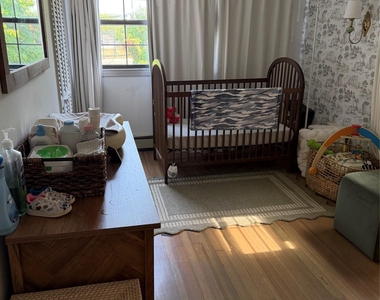 9 Fairview Avenue - Photo Thumbnail 5