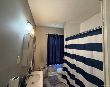 750 Broadway - Photo Thumbnail 5