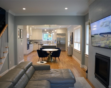 78 Orchard Avenue - Photo Thumbnail 5