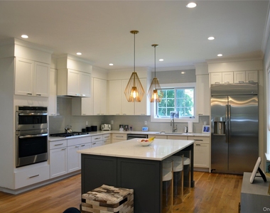 78 Orchard Avenue - Photo Thumbnail 4