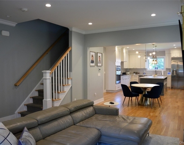 78 Orchard Avenue - Photo Thumbnail 6