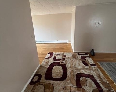 9730 91st Street - Photo Thumbnail 4