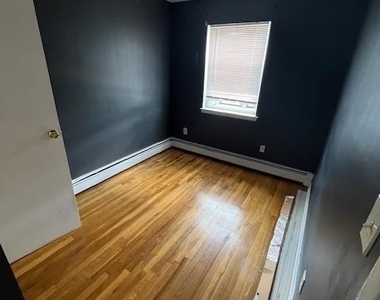 9730 91st Street - Photo Thumbnail 7