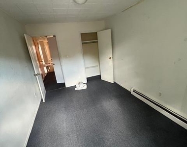 9730 91st Street - Photo Thumbnail 12