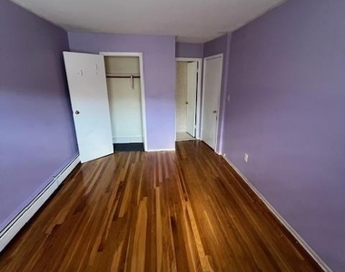 9730 91st Street - Photo Thumbnail 14