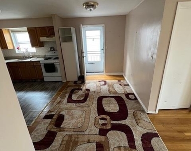 9730 91st Street - Photo Thumbnail 3