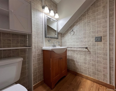 11 Church Street - Photo Thumbnail 14