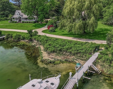 400 Town Creek Lane - Photo Thumbnail 19