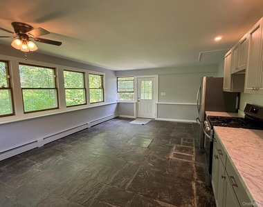 1661 Little Britain Road - Photo Thumbnail 10