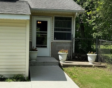 1661 Little Britain Road - Photo Thumbnail 2