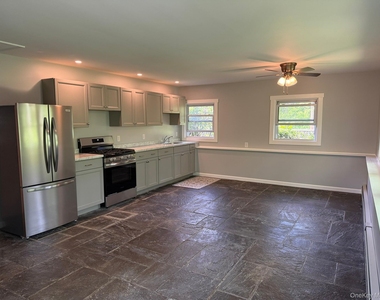 1661 Little Britain Road - Photo Thumbnail 4