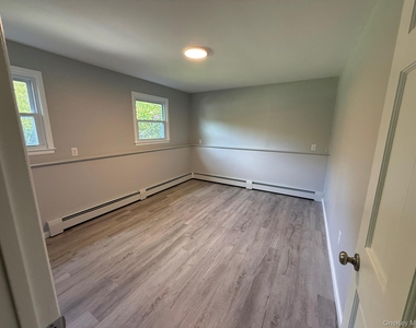 1661 Little Britain Road - Photo Thumbnail 19