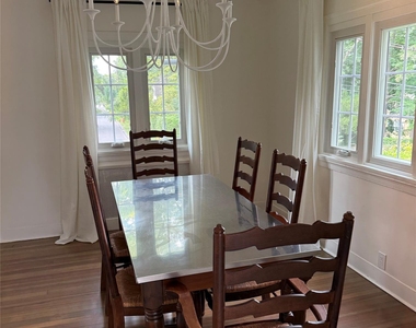 319 Oakland Beach Avenue - Photo Thumbnail 25