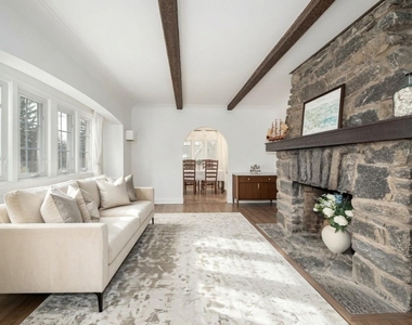 319 Oakland Beach Avenue - Photo Thumbnail 27