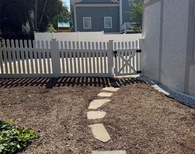 319 Oakland Beach Avenue - Photo Thumbnail 23