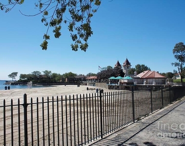 319 Oakland Beach Avenue - Photo Thumbnail 25