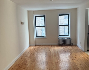 West 204th - Photo Thumbnail 1