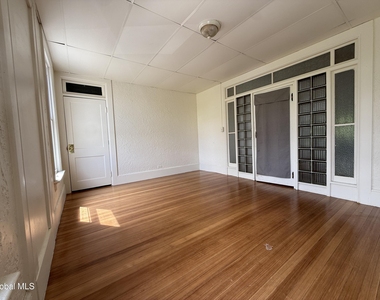 60-62 Lawrence Street - Photo Thumbnail 5