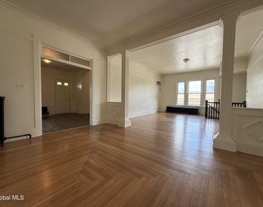 60-62 Lawrence Street - Photo Thumbnail 1