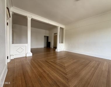 60-62 Lawrence Street - Photo Thumbnail 2