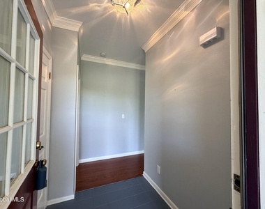 413 Diamond Rock Circle - Photo Thumbnail 34