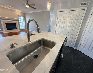 413 Diamond Rock Circle - Photo Thumbnail 8