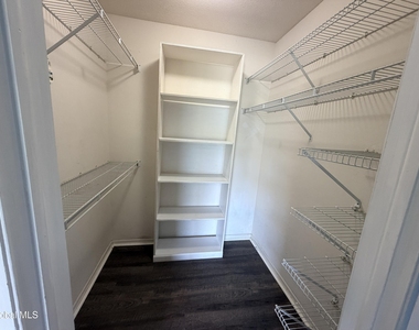 413 Diamond Rock Circle - Photo Thumbnail 22