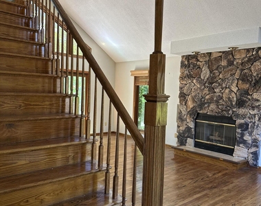 2810 Consaul Road - Photo Thumbnail 6