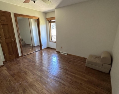2810 Consaul Road - Photo Thumbnail 14