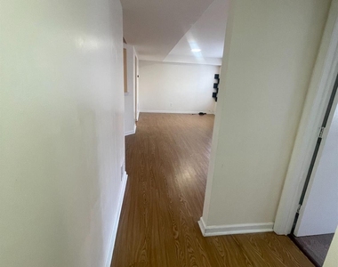 1503 Plymouth Road - Photo Thumbnail 16