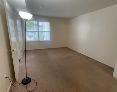 1503 Plymouth Road - Photo Thumbnail 14