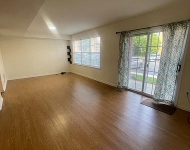 1503 Plymouth Road - Photo Thumbnail 6