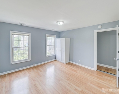 314 Seaman Street - Photo Thumbnail 9