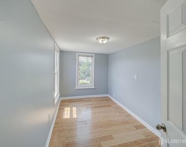 314 Seaman Street - Photo Thumbnail 14