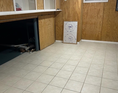 8 Julie Drive - Photo Thumbnail 21