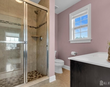 9 Jaimeson Way - Photo Thumbnail 24