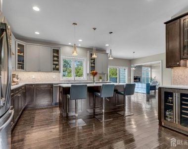 9 Jaimeson Way - Photo Thumbnail 7