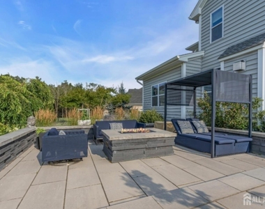 9 Jaimeson Way - Photo Thumbnail 35
