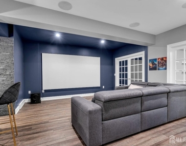 9 Jaimeson Way - Photo Thumbnail 31