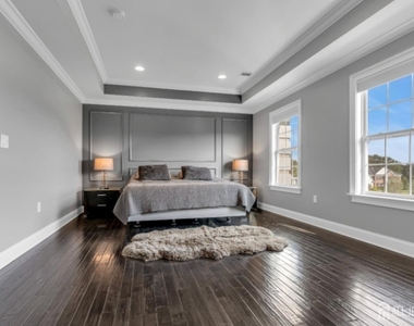 9 Jaimeson Way - Photo Thumbnail 16
