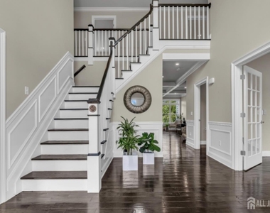 9 Jaimeson Way - Photo Thumbnail 3