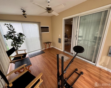 186 Newport Road - Photo Thumbnail 1