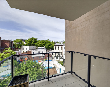 61 N Henry Street - Photo Thumbnail 11