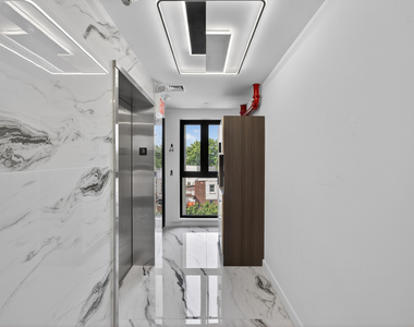 61 N Henry Street - Photo Thumbnail 13