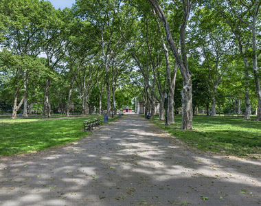 61 N Henry Street - Photo Thumbnail 14