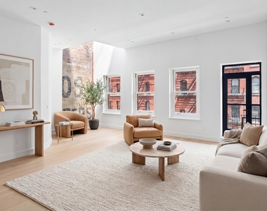 460 Greenwich Street - Photo Thumbnail 2