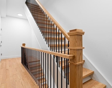 460 Greenwich Street - Photo Thumbnail 16