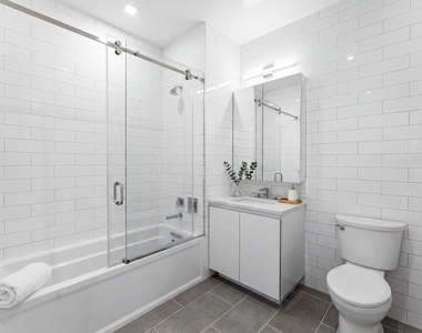 460 Greenwich Street - Photo Thumbnail 21